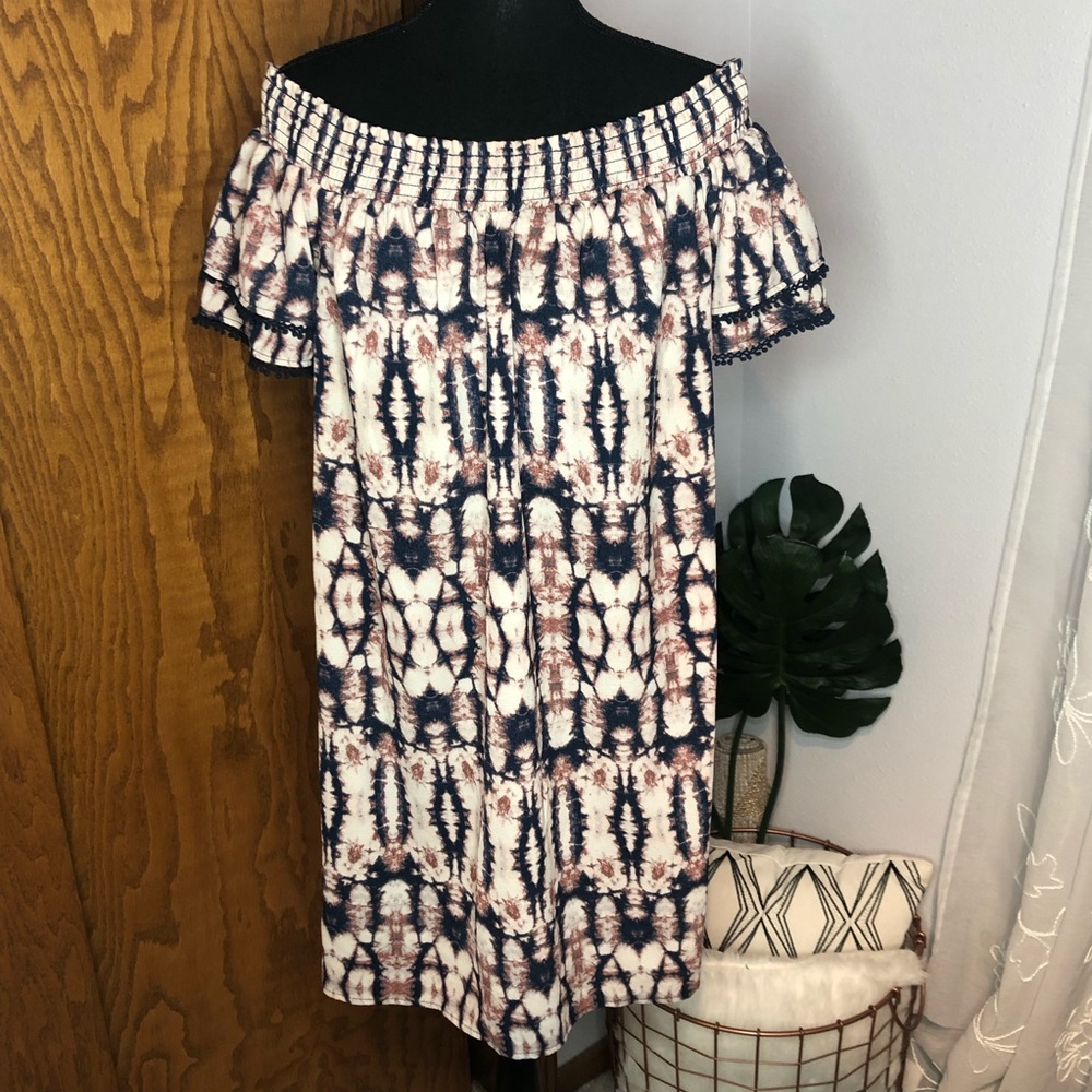 Off the shoulder ruffle sleeve dress